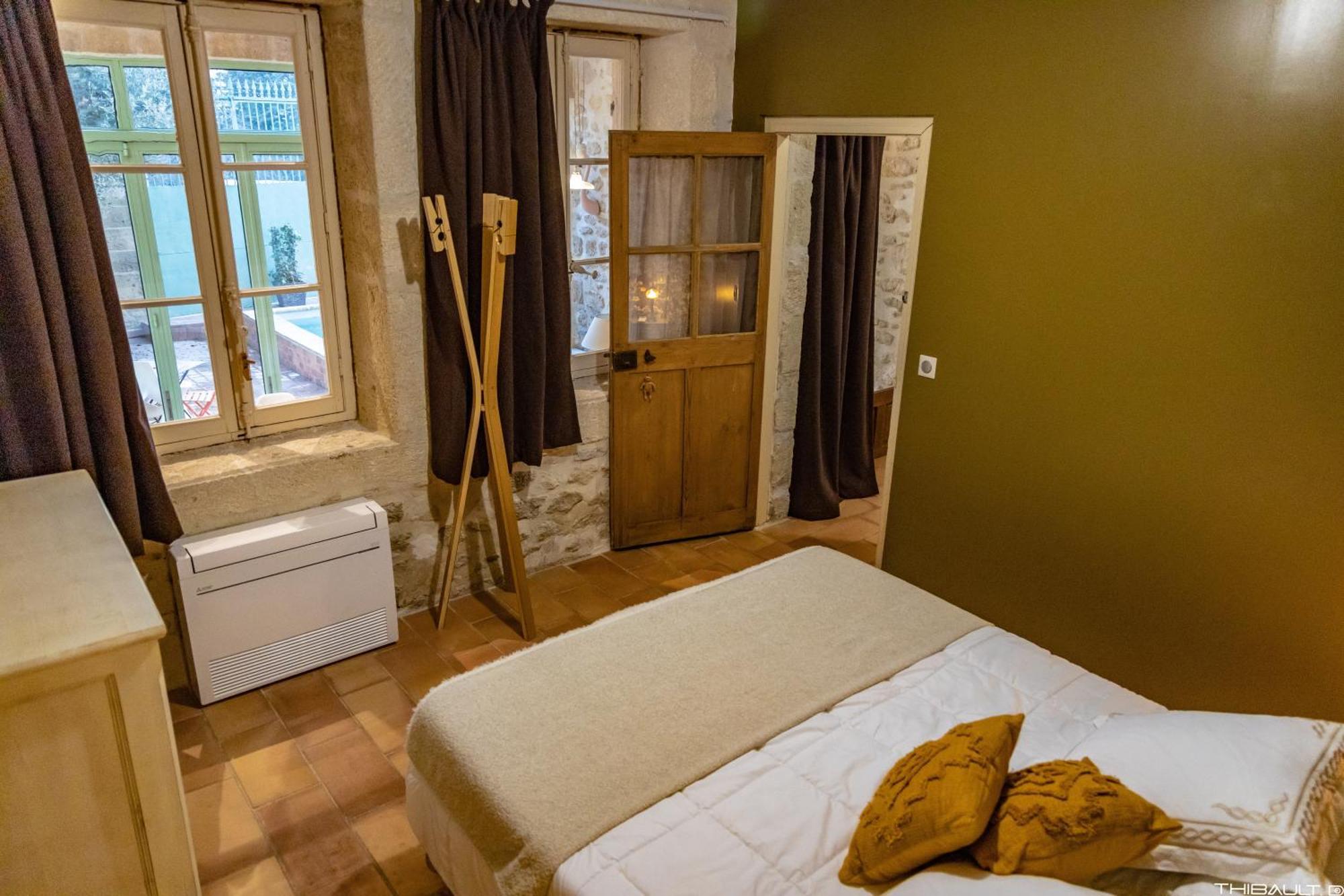 La Demeure Bed And Breakfast Aubais Luaran gambar