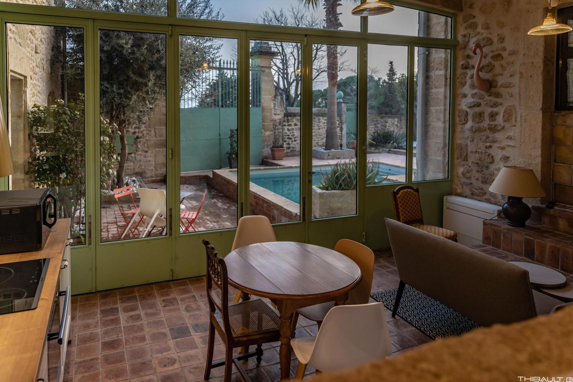 La Demeure Bed And Breakfast Aubais Luaran gambar