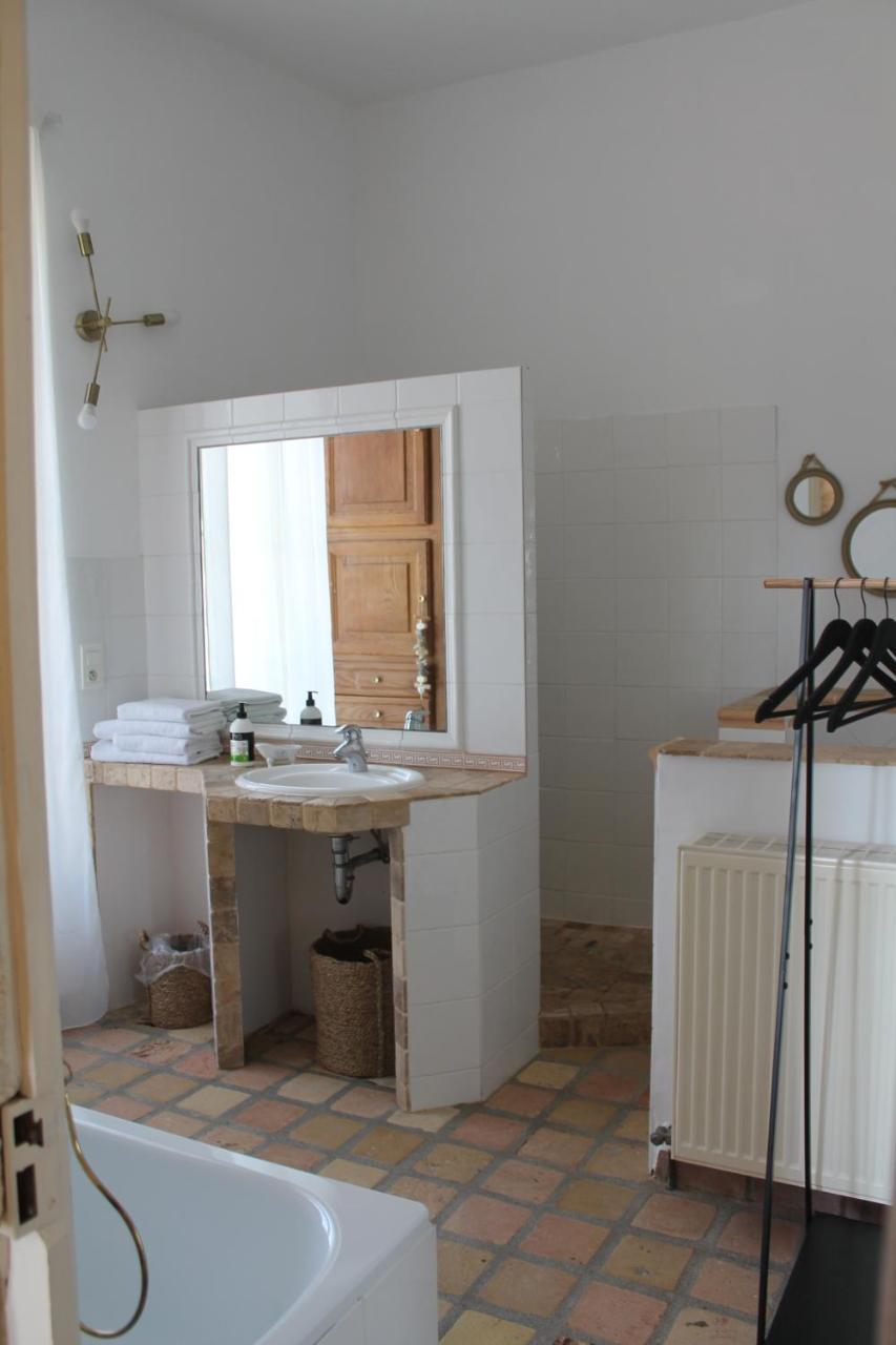 La Demeure Bed And Breakfast Aubais Luaran gambar